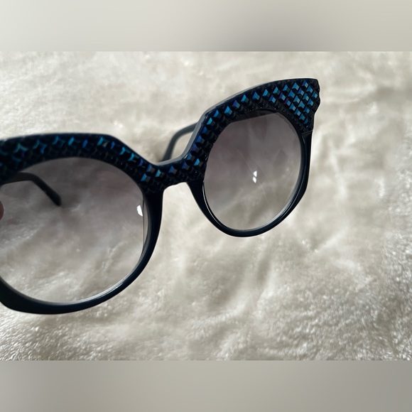 MCM sunglasses New in case - Picture 11 of 13